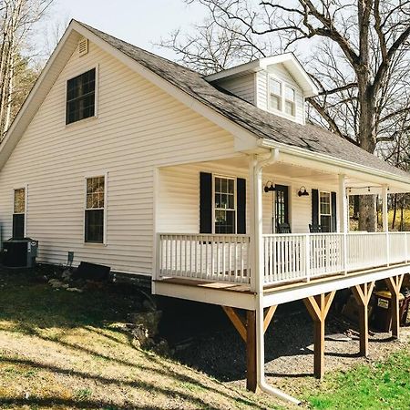 Cozy Cottage, Hot Tub, Fire Pit, 15Min To Hudson And Hiking Catskill Exterior photo